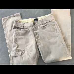 KUHL Born in the Mountains Cargo Khaki Pants 8